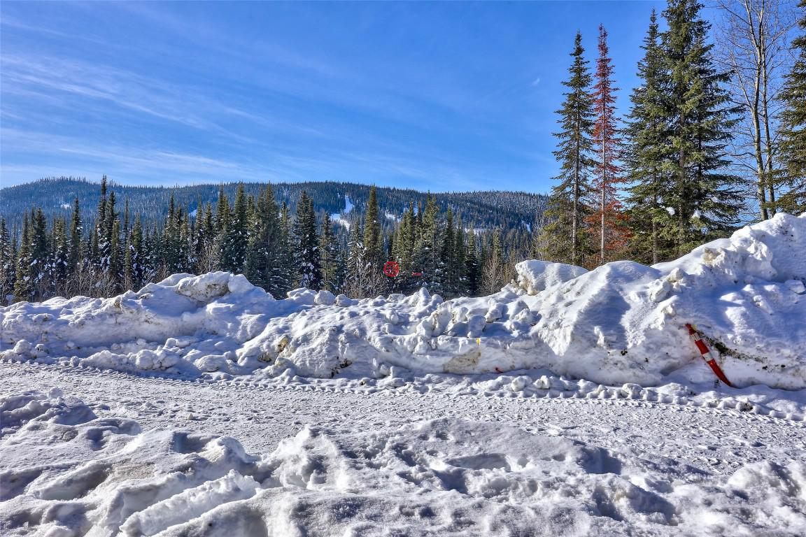 加拿大不列颠哥伦比亚省Sun Peaks的公寓，7005 MCGILLIVRAY LAKE，编号75530104