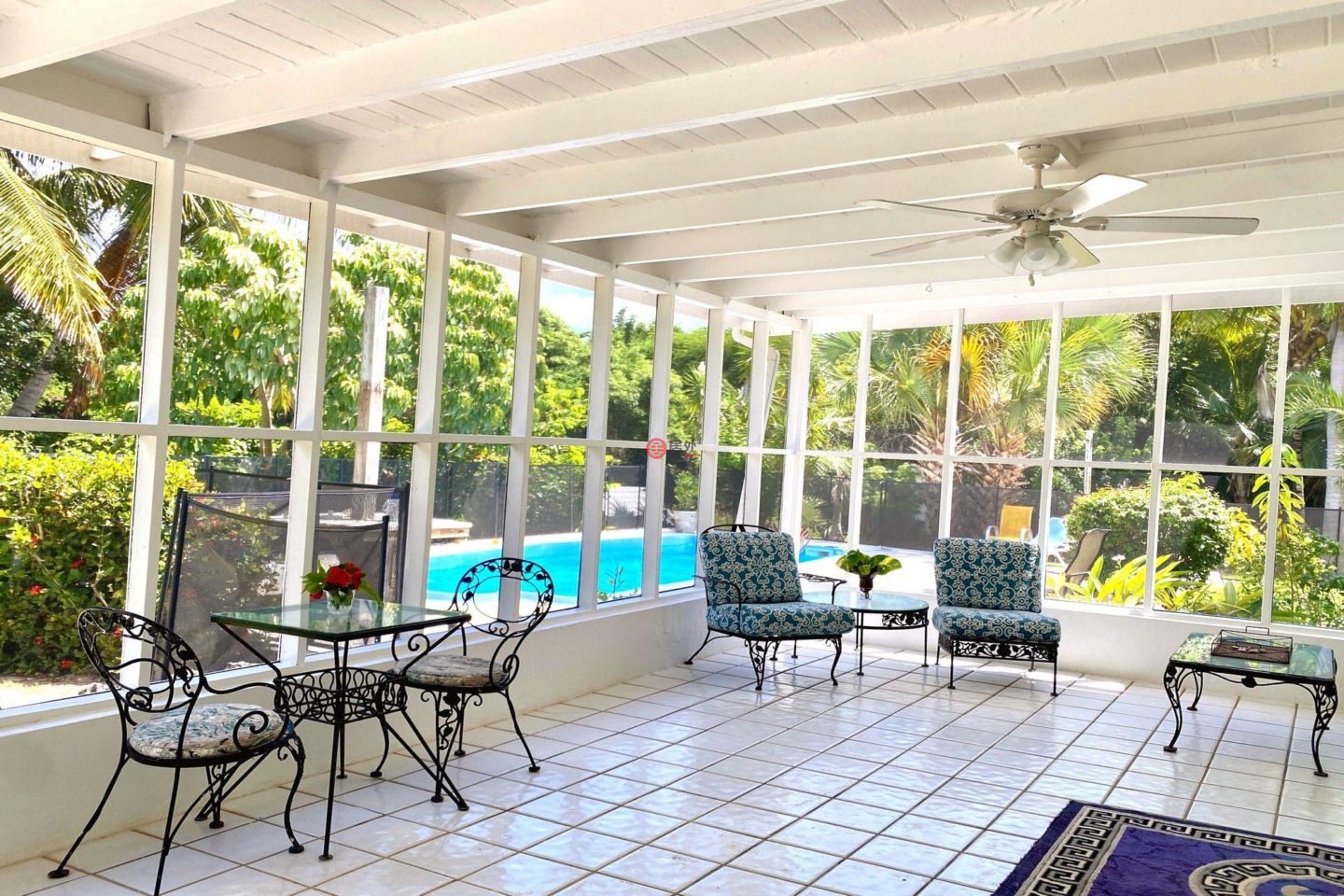 巴哈马Rock Sound的独栋别墅，Thatch Tree House Oleander Drive，编号78396361