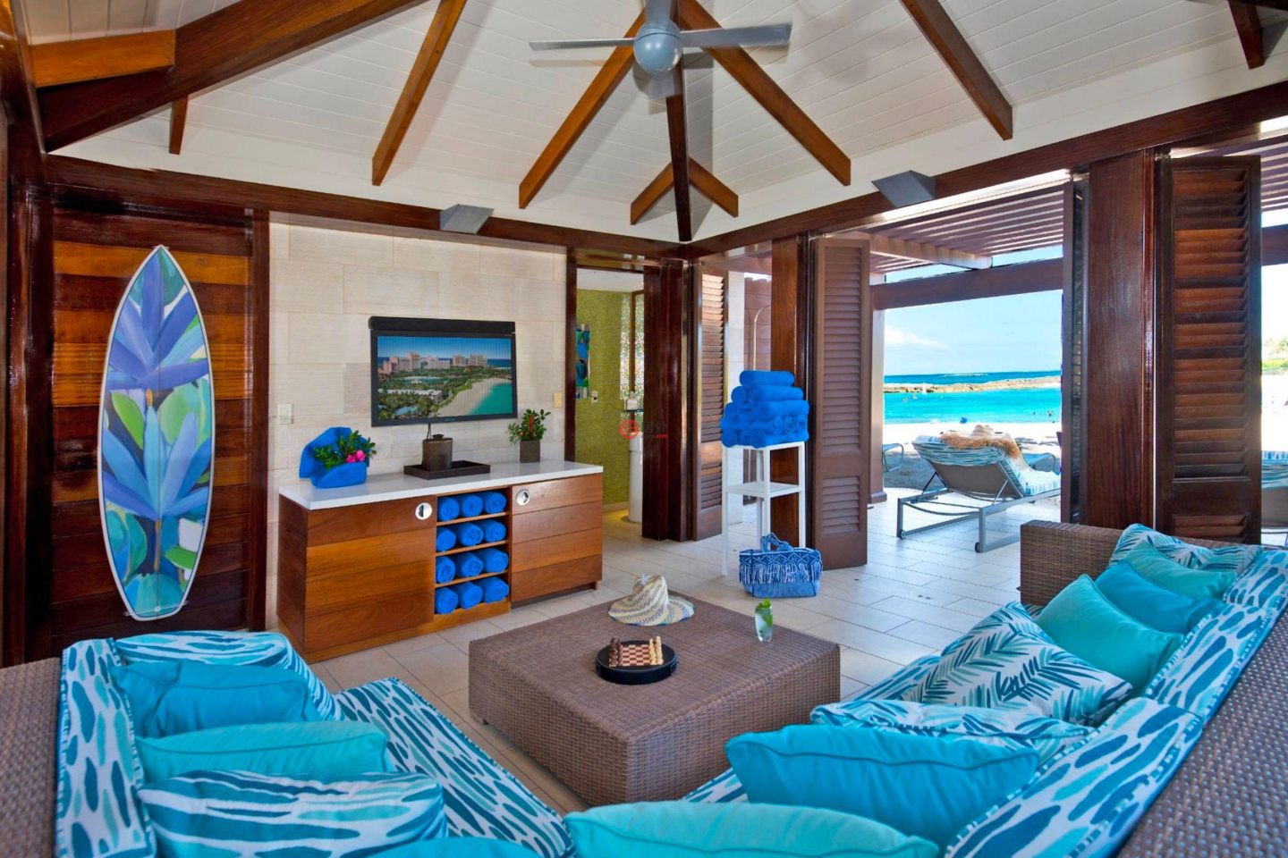 巴哈马天堂岛的公寓，Reef 12-921 One Casino Drive，编号78467801