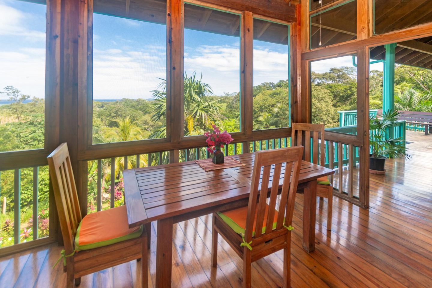 洪都拉斯海湾群岛Roatán的独栋别墅，Charming Garden Hillside 2B/1.5B Home，编号76854666