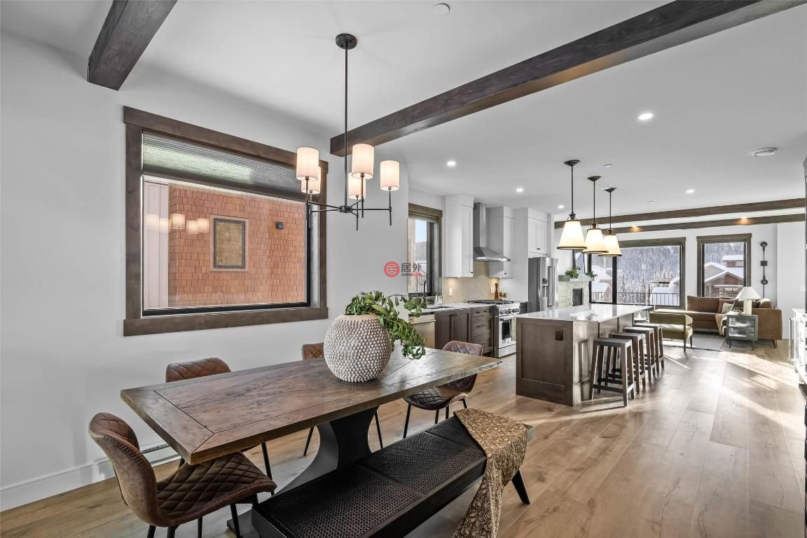 加拿大不列颠哥伦比亚省Sun Peaks的联排别墅，7000 MCGILLIVRAY LAKE，编号75529298