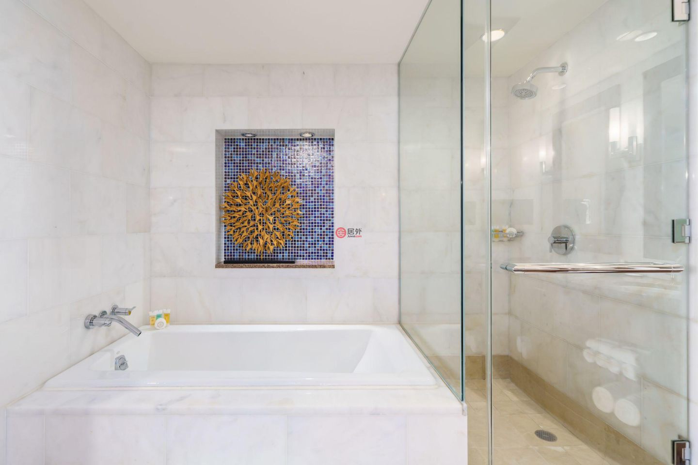 巴哈马天堂岛的公寓，Reef 5-919 One Casino Drive，编号78476386