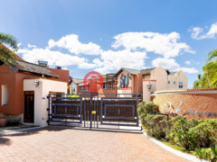 牙买加SurreySt Andrew的联排别墅，13 18 Hopefield Avenue，编号77696879