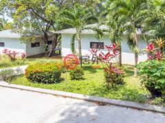 洪都拉斯海湾群岛Roatán的独栋别墅，Modern 2BR Villa in Diamond Hills Resort，编号77143317