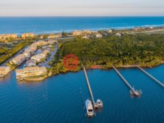 美国佛罗里达州斯图尔特的独栋别墅，1436 Ocean，编号77537516