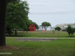 美国北卡罗莱纳州格兰迪的住宅用地，None 105 N Mallard Court N，编号73804963