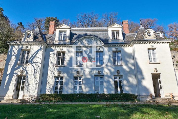 法国tours10卧10卫的公寓