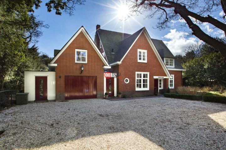 荷兰bergen12卧的联排别墅