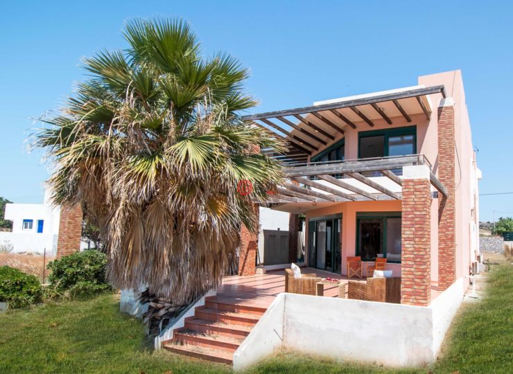 希腊6卧6卫的房产